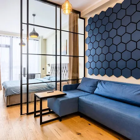 Apartment Main Street Lounge - Terrace, Free P, Self Check-in *