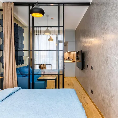 Main Street Lounge - Terrace, Free P, Self Check-in Apartment