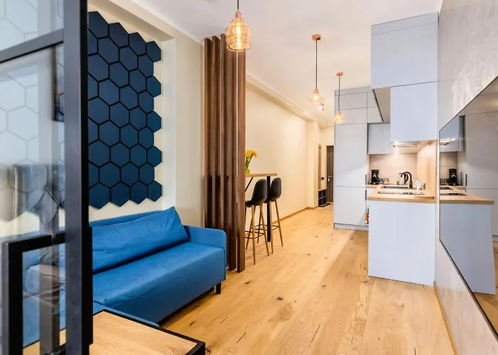 Main Street Lounge - Terrace, Free P, Self Check-in 里加