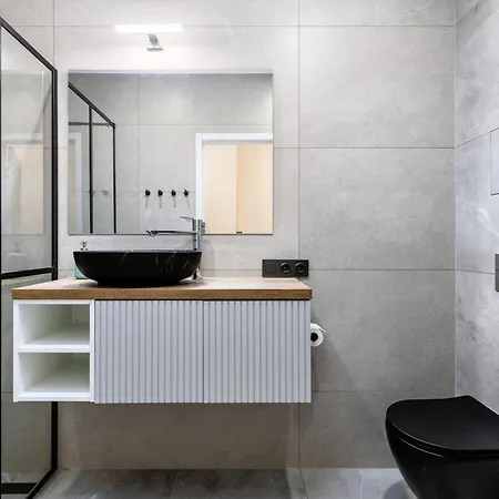 Main Street Lounge - Terrace, Free P, Self Check-in Lejlighed