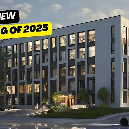 Main Street Lounge - Terrace, Free P, Self Check-in Апартаменты